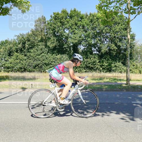 09.08.2026 - GEWOBA Citytriathlon Bremen Michael Burmester http://msf.ph/oto/9962249 09.08.2026 14:20:53 Radfahren 30, 198, 214, 252, 264, 390, 402, 501, 508 meine-sportfotos.de
