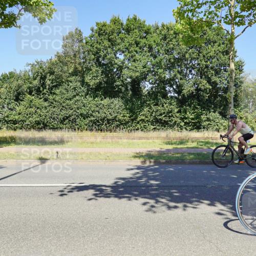 09.08.2026 - GEWOBA Citytriathlon Bremen Michael Burmester http://msf.ph/oto/9962250 09.08.2026 14:20:54 Radfahren 30, 198, 214, 252, 264, 268, 390, 402, 479, 501, 508 meine-sportfotos.de
