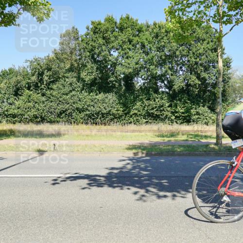 09.08.2026 - GEWOBA Citytriathlon Bremen Michael Burmester http://msf.ph/oto/9962262 09.08.2026 14:21:08 Radfahren 30, 167, 214, 231, 252, 255, 268, 348, 405, 409, 479, 515 meine-sportfotos.de
