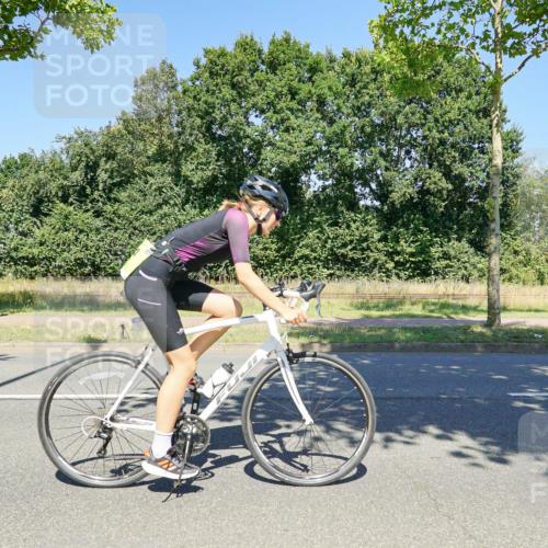 09.08.2026 - GEWOBA Citytriathlon Bremen Michael Burmester http://msf.ph/oto/9962283 09.08.2026 14:21:35 Radfahren 138, 194, 195, 201, 299, 393, 421, 428, 493, 525 meine-sportfotos.de