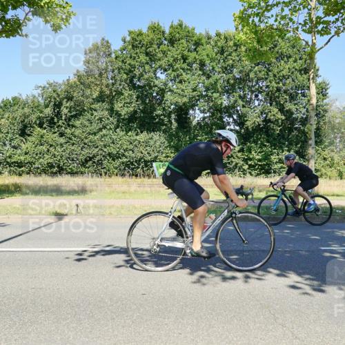 09.08.2026 - GEWOBA Citytriathlon Bremen Michael Burmester http://msf.ph/oto/9962287 09.08.2026 14:21:40 Radfahren 23, 138, 194, 195, 201, 299, 358, 393, 421, 423, 428, 449, 525 meine-sportfotos.de