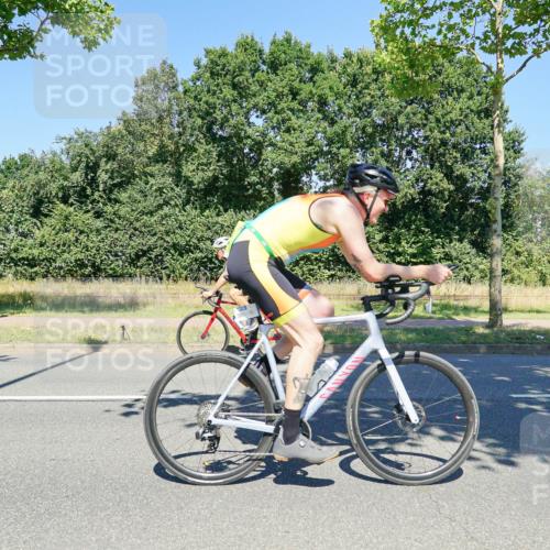 09.08.2026 - GEWOBA Citytriathlon Bremen Michael Burmester http://msf.ph/oto/9962289 09.08.2026 14:21:42 Radfahren 23, 138, 194, 195, 201, 358, 393, 423, 437, 442, 449, 525 meine-sportfotos.de
