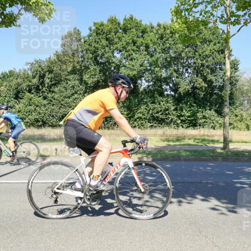 09.08.2026 - GEWOBA Citytriathlon Bremen Michael Burmester http://msf.ph/oto/9962295 09.08.2026 14:21:49 Radfahren 23, 195, 358, 393, 423, 437, 442, 449 meine-sportfotos.de