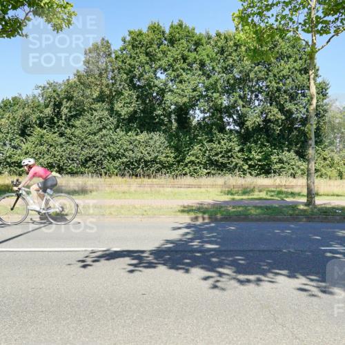 09.08.2026 - GEWOBA Citytriathlon Bremen Michael Burmester http://msf.ph/oto/9962299 09.08.2026 14:21:58 Radfahren 296, 303, 358, 437, 442, 449 meine-sportfotos.de
