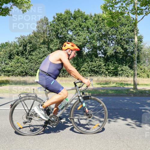 09.08.2026 - GEWOBA Citytriathlon Bremen Michael Burmester http://msf.ph/oto/9962329 09.08.2026 14:22:49 Radfahren 188, 259, 298, 372, 381, 452, 486 meine-sportfotos.de
