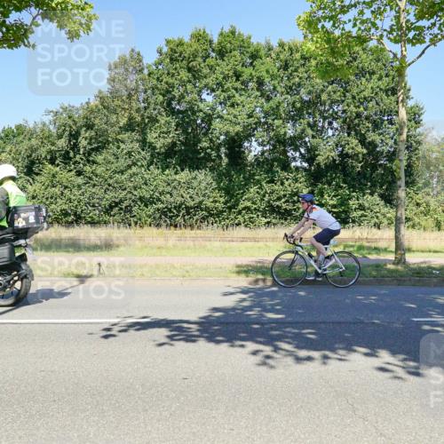 09.08.2026 - GEWOBA Citytriathlon Bremen Michael Burmester http://msf.ph/oto/9962351 09.08.2026 14:23:23 Radfahren 31, 375, 379, 424, 426, 441, 463 meine-sportfotos.de