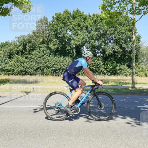09.08.2026 - GEWOBA Citytriathlon Bremen Michael Burmester http://msf.ph/oto/9962353 09.08.2026 14:23:26 Radfahren 31, 375, 379, 424, 426, 441, 463, 467 meine-sportfotos.de