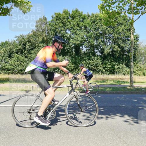 09.08.2026 - GEWOBA Citytriathlon Bremen Michael Burmester http://msf.ph/oto/9962357 09.08.2026 14:23:30 Radfahren 318, 332, 375, 379, 424, 426, 441, 463, 467 meine-sportfotos.de