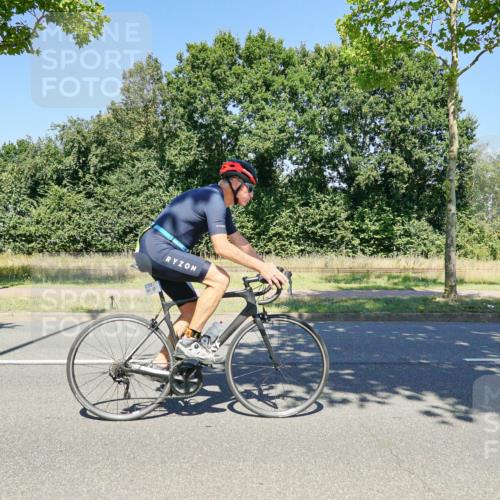 09.08.2026 - GEWOBA Citytriathlon Bremen Michael Burmester http://msf.ph/oto/9962371 09.08.2026 14:23:52 Radfahren 246, 248, 430, 435, 465, 471, 472, 478, 489, 494, 516 meine-sportfotos.de