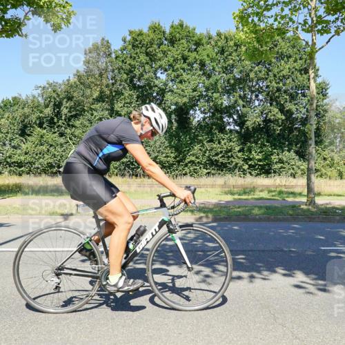 09.08.2026 - GEWOBA Citytriathlon Bremen Michael Burmester http://msf.ph/oto/9962386 09.08.2026 14:24:17 Radfahren 315, 361, 436, 468, 495, 502, 505 meine-sportfotos.de