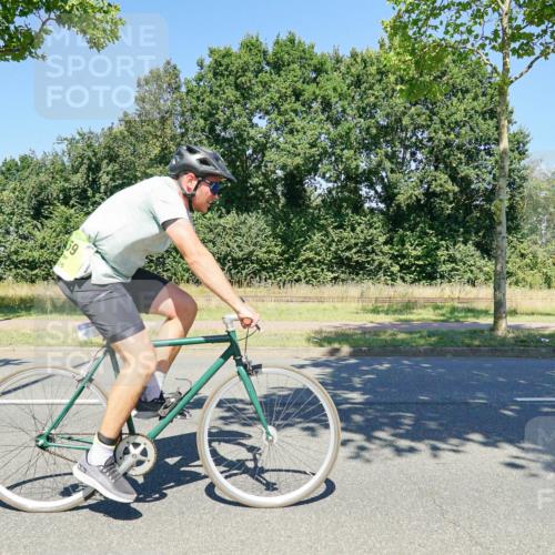 09.08.2026 - GEWOBA Citytriathlon Bremen Michael Burmester http://msf.ph/oto/9962417 09.08.2026 14:25:24 Radfahren 181, 187, 333, 359, 491, 492, 518 meine-sportfotos.de