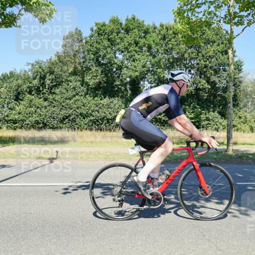 09.08.2026 - GEWOBA Citytriathlon Bremen Michael Burmester http://msf.ph/oto/9962433 09.08.2026 14:25:53 Radfahren 78, 140, 184, 185, 189, 387, 445, 464, 474 meine-sportfotos.de