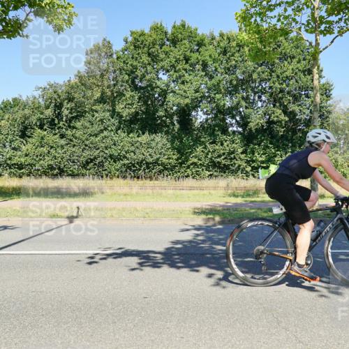 09.08.2026 - GEWOBA Citytriathlon Bremen Michael Burmester http://msf.ph/oto/9962441 09.08.2026 14:26:11 Radfahren 366, 392, 406, 459, 474, 476, 506 meine-sportfotos.de