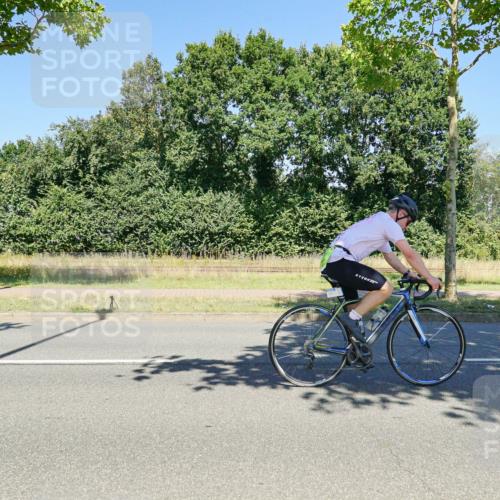 09.08.2026 - GEWOBA Citytriathlon Bremen Michael Burmester http://msf.ph/oto/9962447 09.08.2026 14:26:19 Radfahren 32, 51, 176, 366, 392, 459, 497, 506 meine-sportfotos.de