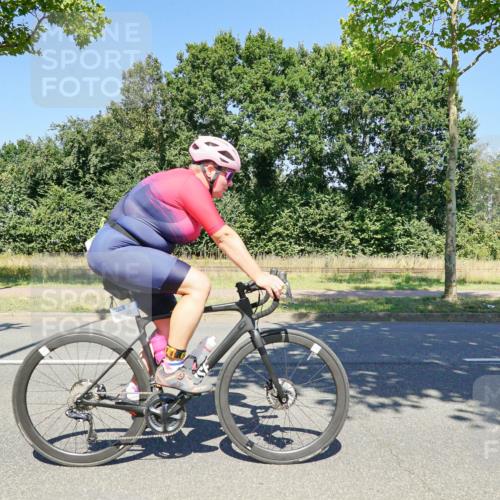 09.08.2026 - GEWOBA Citytriathlon Bremen Michael Burmester http://msf.ph/oto/9962450 09.08.2026 14:26:26 Radfahren 29, 32, 51, 176, 366, 408, 459, 497 meine-sportfotos.de