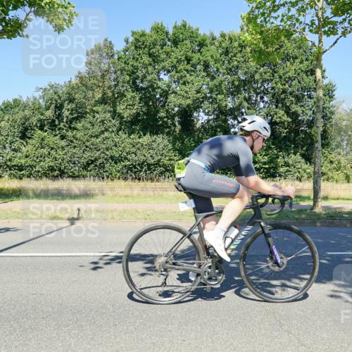 09.08.2026 - GEWOBA Citytriathlon Bremen Michael Burmester http://msf.ph/oto/9962452 09.08.2026 14:26:32 Radfahren 15, 16, 29, 32, 51, 176, 178, 408, 497 meine-sportfotos.de