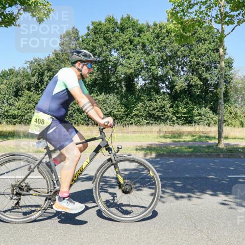 09.08.2026 - GEWOBA Citytriathlon Bremen Michael Burmester http://msf.ph/oto/9962455 09.08.2026 14:26:38 Radfahren 15, 16, 29, 178, 408, 504 meine-sportfotos.de