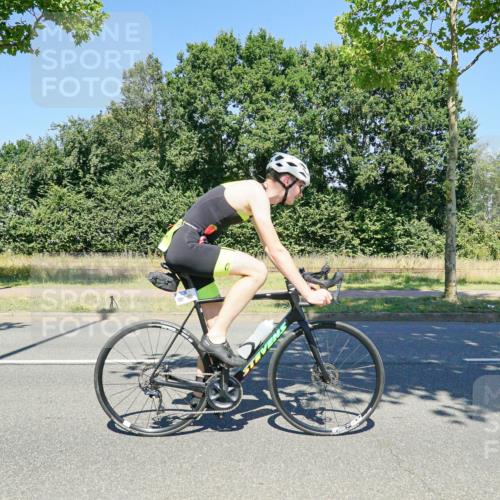 09.08.2026 - GEWOBA Citytriathlon Bremen Michael Burmester http://msf.ph/oto/9962465 09.08.2026 14:27:04 Radfahren 1, 59, 156, 170, 427, 447, 461 meine-sportfotos.de