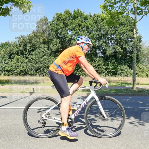 09.08.2026 - GEWOBA Citytriathlon Bremen Michael Burmester http://msf.ph/oto/9962466 09.08.2026 14:27:06 Radfahren 1, 59, 156, 170, 427, 447, 461 meine-sportfotos.de