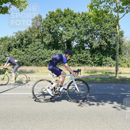 09.08.2026 - GEWOBA Citytriathlon Bremen Michael Burmester http://msf.ph/oto/9962467 09.08.2026 14:27:08 Radfahren 1, 59, 156, 427, 447, 461 meine-sportfotos.de