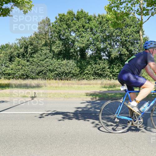 09.08.2026 - GEWOBA Citytriathlon Bremen Michael Burmester http://msf.ph/oto/9962468 09.08.2026 14:27:09 Radfahren 1, 59, 156, 427, 447, 461 meine-sportfotos.de