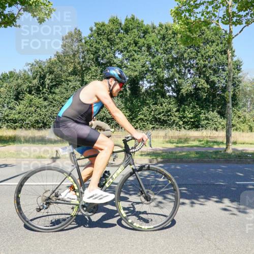 09.08.2026 - GEWOBA Citytriathlon Bremen Michael Burmester http://msf.ph/oto/9962477 09.08.2026 14:27:45 Radfahren 81, 251, 443, 446 meine-sportfotos.de