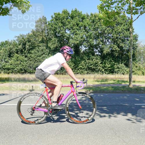 09.08.2026 - GEWOBA Citytriathlon Bremen Michael Burmester http://msf.ph/oto/9962480 09.08.2026 14:27:52 Radfahren 81, 177, 251, 443, 446 meine-sportfotos.de