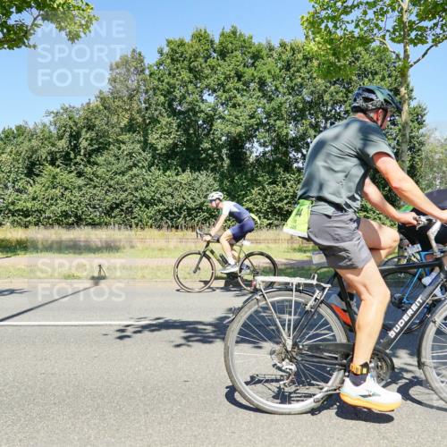09.08.2026 - GEWOBA Citytriathlon Bremen Michael Burmester http://msf.ph/oto/9962489 09.08.2026 14:28:06 Radfahren 67, 72, 177, 331, 444 meine-sportfotos.de