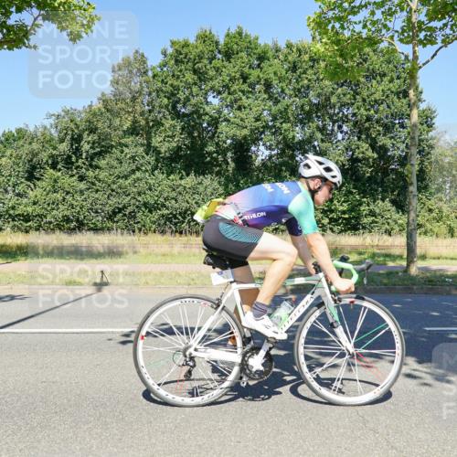 09.08.2026 - GEWOBA Citytriathlon Bremen Michael Burmester http://msf.ph/oto/9962498 09.08.2026 14:28:18 Radfahren 41, 72, 85, 100, 113, 119, 168 meine-sportfotos.de