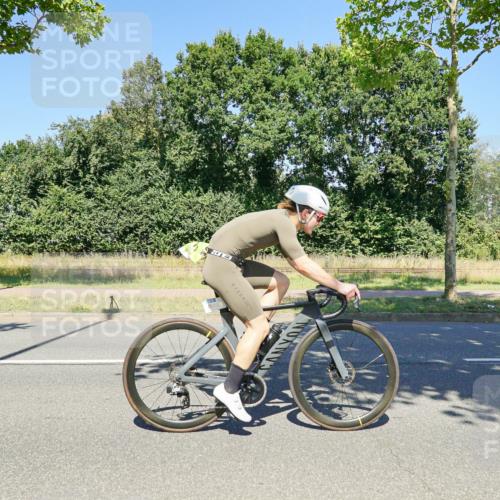 09.08.2026 - GEWOBA Citytriathlon Bremen Michael Burmester http://msf.ph/oto/9962503 09.08.2026 14:28:33 Radfahren 11, 77, 85, 119, 155, 168 meine-sportfotos.de