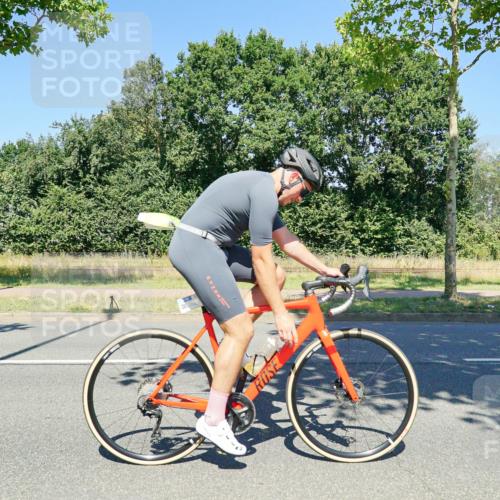 09.08.2026 - GEWOBA Citytriathlon Bremen Michael Burmester http://msf.ph/oto/9962506 09.08.2026 14:28:44 Radfahren 11, 50, 77, 109, 155, 350 meine-sportfotos.de