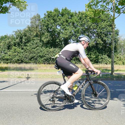 09.08.2026 - GEWOBA Citytriathlon Bremen Michael Burmester http://msf.ph/oto/9962521 09.08.2026 14:28:59 Radfahren 13, 33, 46, 68, 71, 84, 97, 114, 117, 124, 129, 150, 154, 162, 350, 498 meine-sportfotos.de