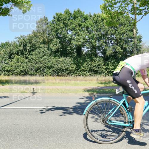 09.08.2026 - GEWOBA Citytriathlon Bremen Michael Burmester http://msf.ph/oto/9962536 09.08.2026 14:29:35 Radfahren 35, 123, 143, 144, 294 meine-sportfotos.de