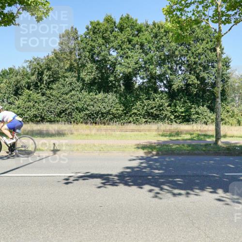 09.08.2026 - GEWOBA Citytriathlon Bremen Michael Burmester http://msf.ph/oto/9962538 09.08.2026 14:29:37 Radfahren 35, 123, 143, 144, 294 meine-sportfotos.de