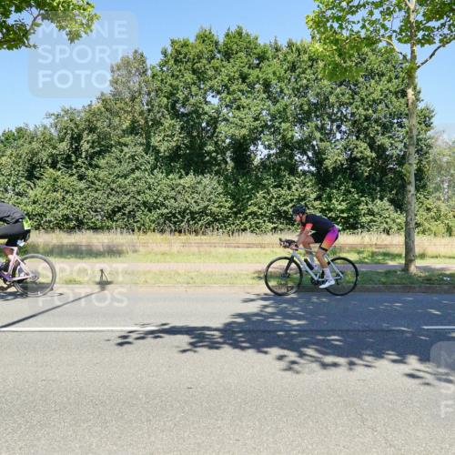 09.08.2026 - GEWOBA Citytriathlon Bremen Michael Burmester http://msf.ph/oto/9962539 09.08.2026 14:29:38 Radfahren 35, 123, 143, 144, 294 meine-sportfotos.de