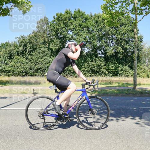09.08.2026 - GEWOBA Citytriathlon Bremen Michael Burmester http://msf.ph/oto/9962565 09.08.2026 14:30:24 Radfahren 26, 27, 79, 139, 159, 169, 270, 304, 374, 433 meine-sportfotos.de