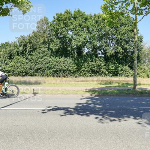 09.08.2026 - GEWOBA Citytriathlon Bremen Michael Burmester http://msf.ph/oto/9962571 09.08.2026 14:30:34 Radfahren 26, 27, 36, 79, 118, 128, 159, 186, 270, 374, 433 meine-sportfotos.de
