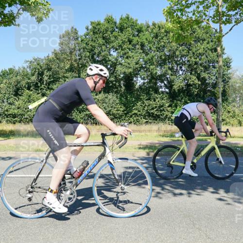 09.08.2026 - GEWOBA Citytriathlon Bremen Michael Burmester http://msf.ph/oto/9962579 09.08.2026 14:30:48 Radfahren 36, 45, 54, 60, 73, 91, 92, 105, 128, 135, 186, 200 meine-sportfotos.de