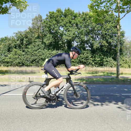 09.08.2026 - GEWOBA Citytriathlon Bremen Michael Burmester http://msf.ph/oto/9962580 09.08.2026 14:30:50 Radfahren 36, 45, 54, 60, 73, 91, 92, 105, 125, 128, 135, 186, 200 meine-sportfotos.de