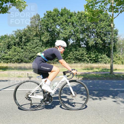 09.08.2026 - GEWOBA Citytriathlon Bremen Michael Burmester http://msf.ph/oto/9962614 09.08.2026 14:32:08 Radfahren 21, 111, 126, 134, 254 meine-sportfotos.de