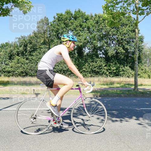 09.08.2026 - GEWOBA Citytriathlon Bremen Michael Burmester http://msf.ph/oto/9962627 09.08.2026 14:32:34 Radfahren 2, 22, 44, 76, 83, 396 meine-sportfotos.de