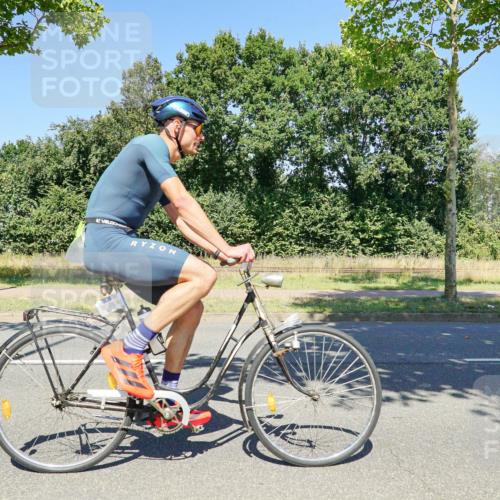 09.08.2026 - GEWOBA Citytriathlon Bremen Michael Burmester http://msf.ph/oto/9962635 09.08.2026 14:32:45 Radfahren 2, 44, 76, 396 meine-sportfotos.de