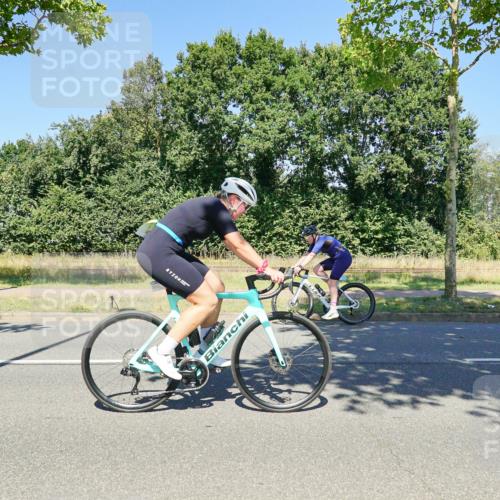 09.08.2026 - GEWOBA Citytriathlon Bremen Michael Burmester http://msf.ph/oto/9962662 09.08.2026 14:33:29 Radfahren 17, 74, 86, 158, 179, 232, 263, 265, 308, 395 meine-sportfotos.de