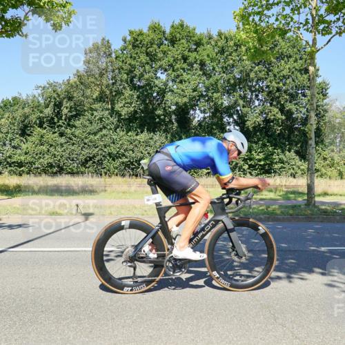 09.08.2026 - GEWOBA Citytriathlon Bremen Michael Burmester http://msf.ph/oto/9962668 09.08.2026 14:33:36 Radfahren 17, 38, 74, 82, 146, 179, 218, 232, 263, 308, 371, 470 meine-sportfotos.de