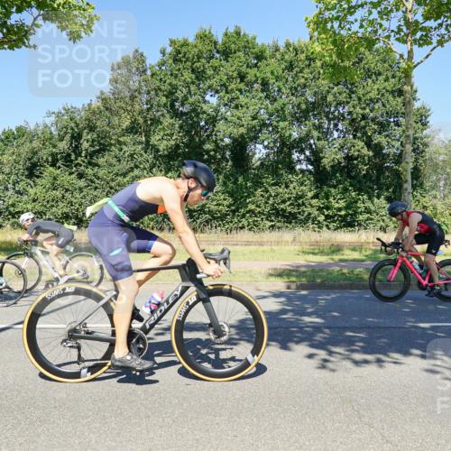 09.08.2026 - GEWOBA Citytriathlon Bremen Michael Burmester http://msf.ph/oto/9962707 09.08.2026 14:34:50 Radfahren 217, 378, 457 meine-sportfotos.de
