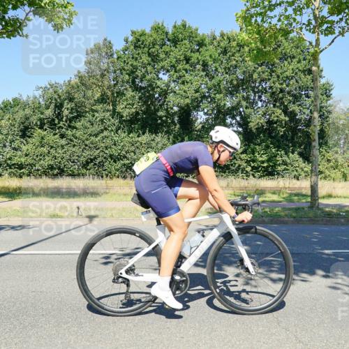 09.08.2026 - GEWOBA Citytriathlon Bremen Michael Burmester http://msf.ph/oto/9962712 09.08.2026 14:34:59 Radfahren 20, 220, 236, 284, 351, 362, 378 meine-sportfotos.de