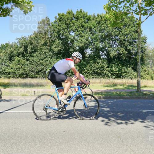 09.08.2026 - GEWOBA Citytriathlon Bremen Michael Burmester http://msf.ph/oto/9962715 09.08.2026 14:35:03 Radfahren 20, 37, 220, 236, 284, 351, 362, 378, 404 meine-sportfotos.de