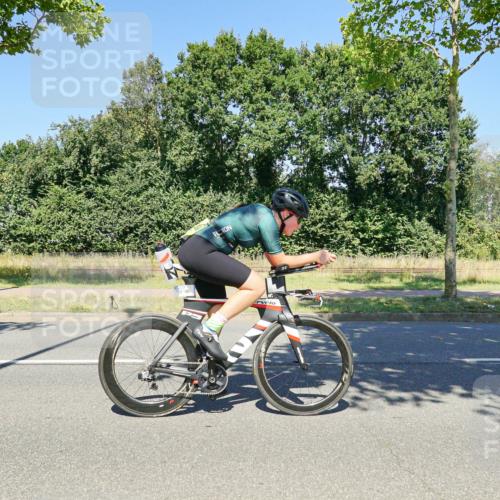 09.08.2026 - GEWOBA Citytriathlon Bremen Michael Burmester http://msf.ph/oto/9962721 09.08.2026 14:35:12 Radfahren 20, 37, 80, 192, 220, 236, 260, 284, 351, 362, 404 meine-sportfotos.de