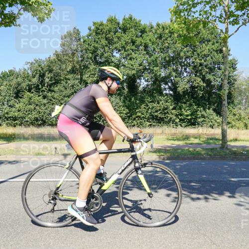 09.08.2026 - GEWOBA Citytriathlon Bremen Michael Burmester http://msf.ph/oto/9962725 09.08.2026 14:35:18 Radfahren 28, 37, 57, 64, 80, 121, 130, 192, 260, 339, 404 meine-sportfotos.de
