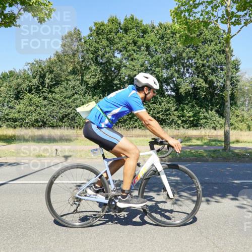 09.08.2026 - GEWOBA Citytriathlon Bremen Michael Burmester http://msf.ph/oto/9962730 09.08.2026 14:35:27 Radfahren 28, 57, 64, 80, 121, 130, 286, 339, 364, 370, 403, 466 meine-sportfotos.de